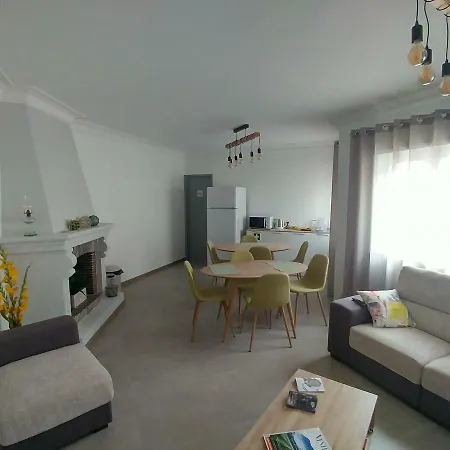 게스트하우스 Baixinho 3*